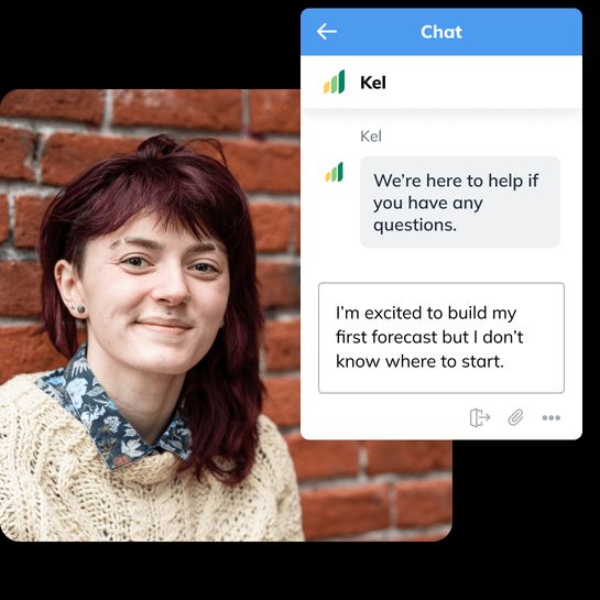 Kel, a customer advocate, smiling next to a screenshot of their chat with a customer